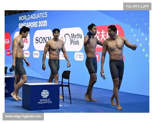 张展硕与队友合作夺得世界锦标赛接力项目金牌